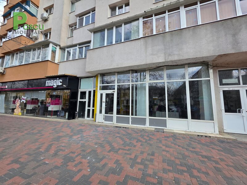 1 Decembrie 1918, spatiu comercial  stradal, parter, 80 mp, deschidere 9 ml
